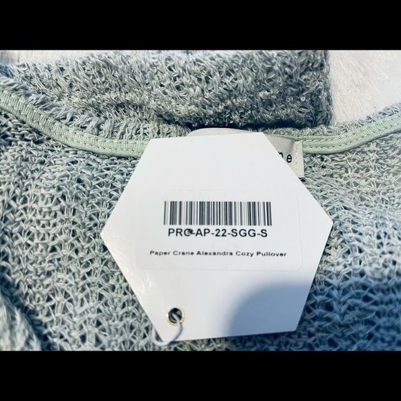 NWT Paper Crane Cozy Knit Pullover. Size Small. - Picture 3 of 7